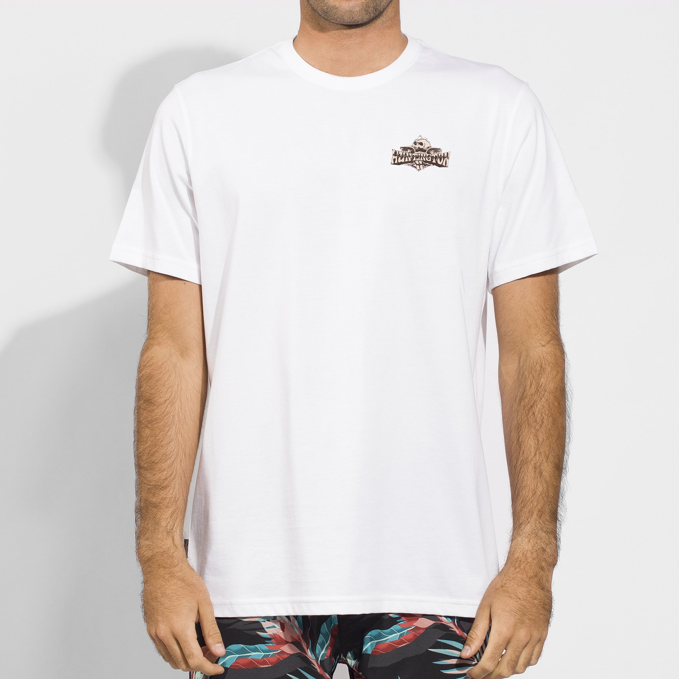 Classic Tee "Skeleton Bay"